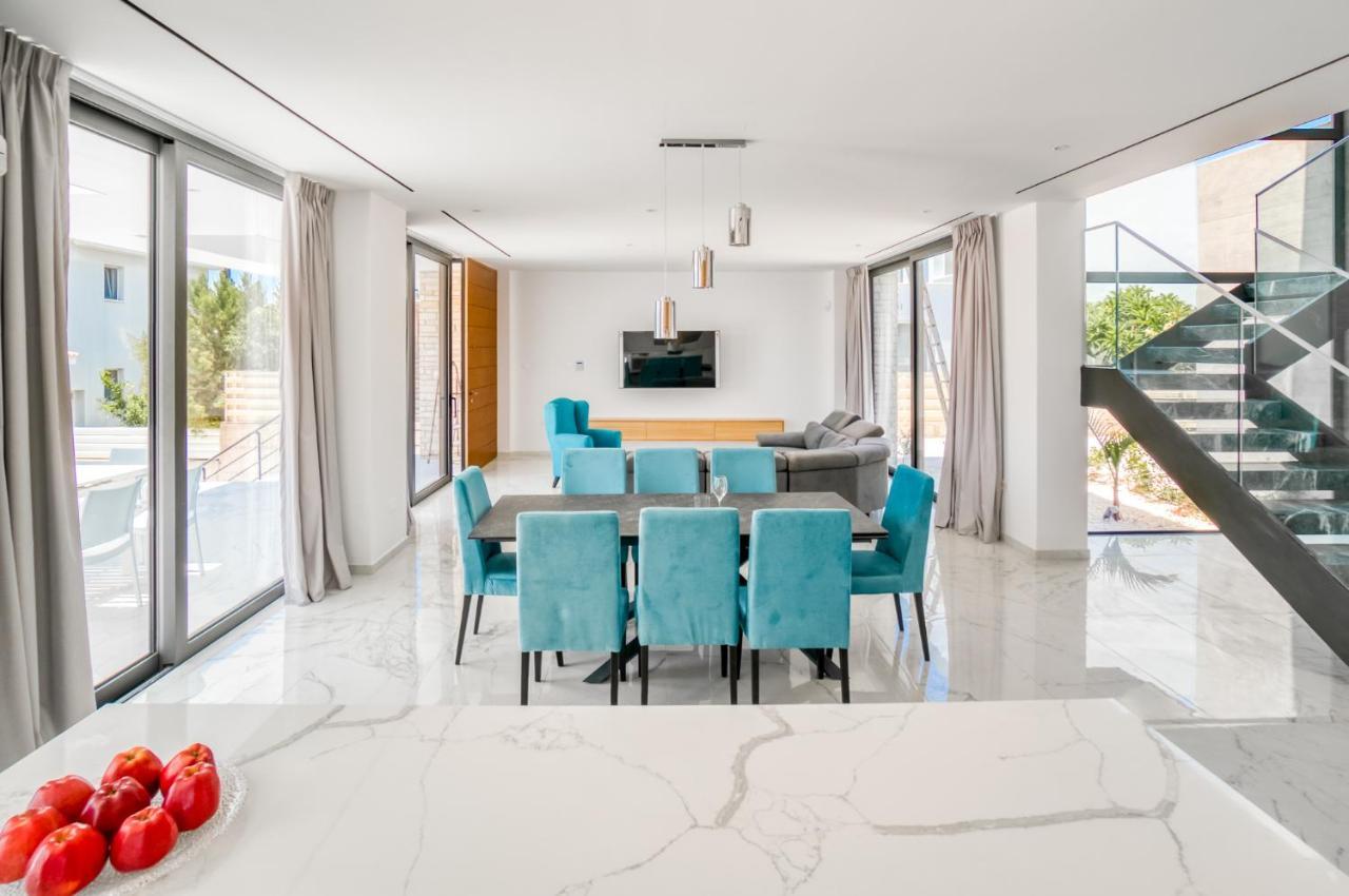 Villa Arsinoe By Ezoria Villas Coral Bay Exterior photo