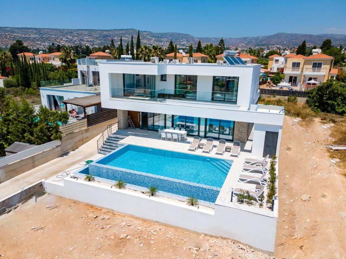 Villa Arsinoe By Ezoria Villas Coral Bay Exterior photo
